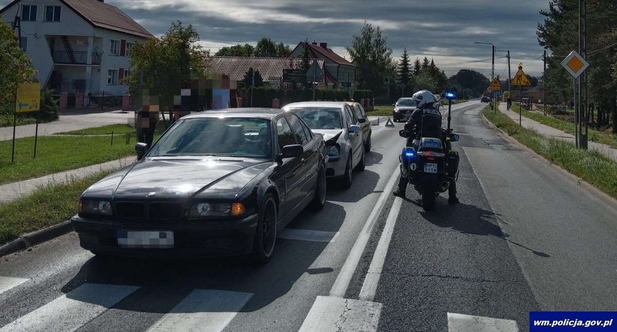 Kolizja z udziałem trzech aut w Pieckach