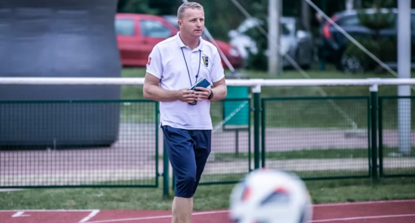 Mariusz Niedziółka ponownie trenerem roku? Pomóż wybrać najlepszych w lokalnej piłce!