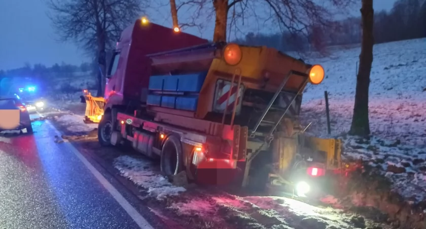 Krok od tragedii w Zalcu. Pijany za kierownicą piaskarki