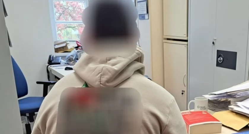 21-latek przemocowiec z Mrągowa trafił do aresztu