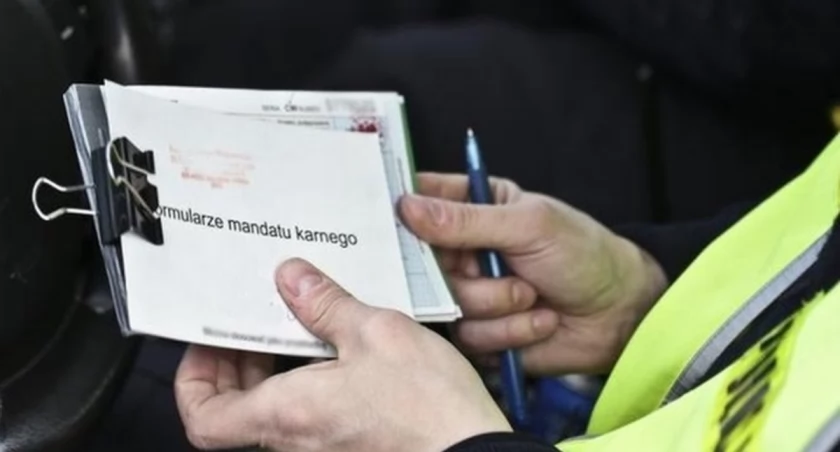Młodzieńcza brawura: 17-latek bez prawa jazdy w rękach policji