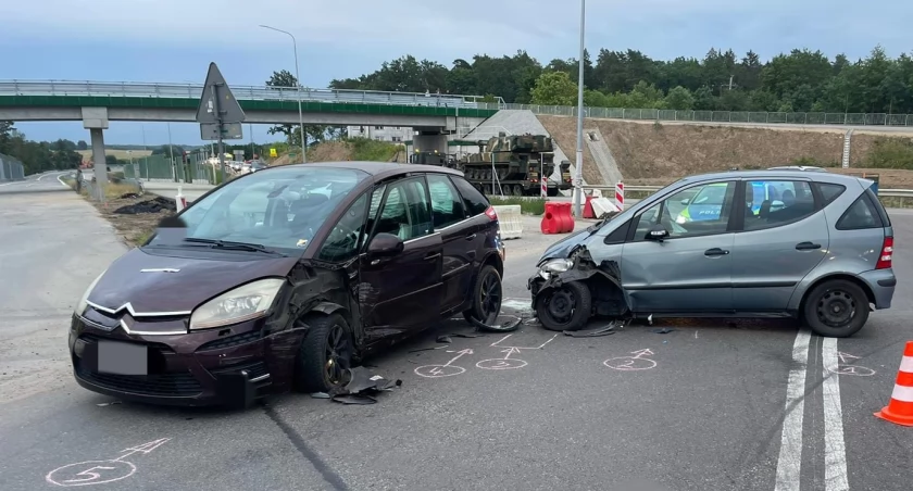 Czołówka koło Sorkwit. Dwie osoby w szpitalu