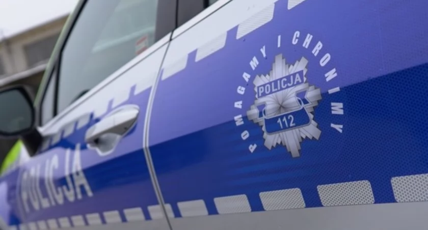 Policjanci z Mikołajek uratowali starszą kobietę