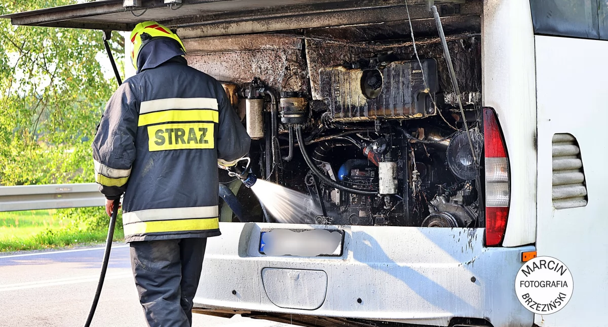 Pożar autobusu w Pieckach. W akcji strażacy ze Szczercowa!