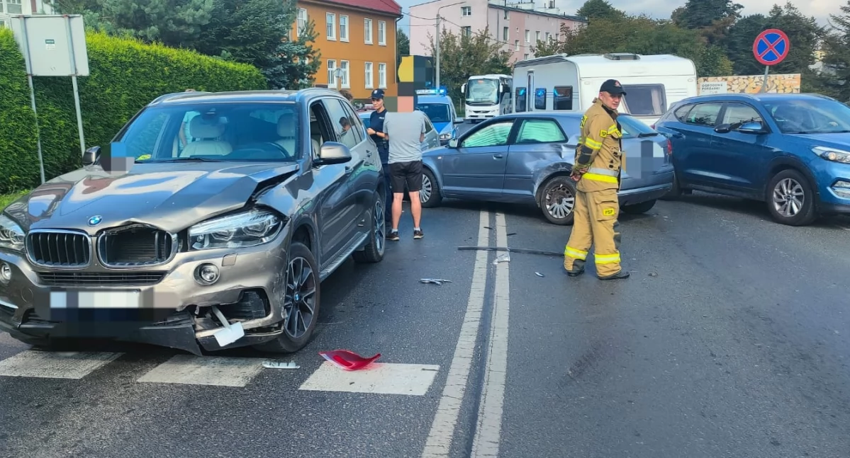 Mrągowo: Zderzenie czterech aut na Mrongowiusza