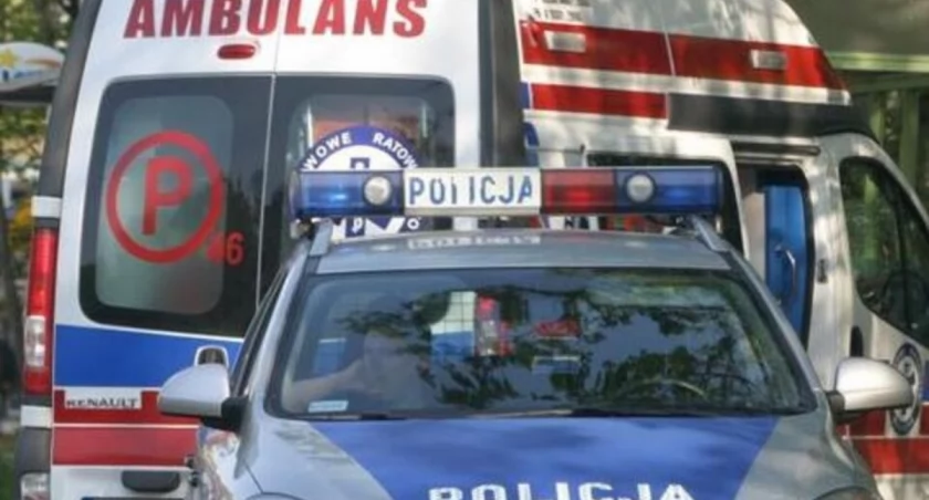 W Mikołajkach źle zaparkowane auto uderzyło w przechodnia