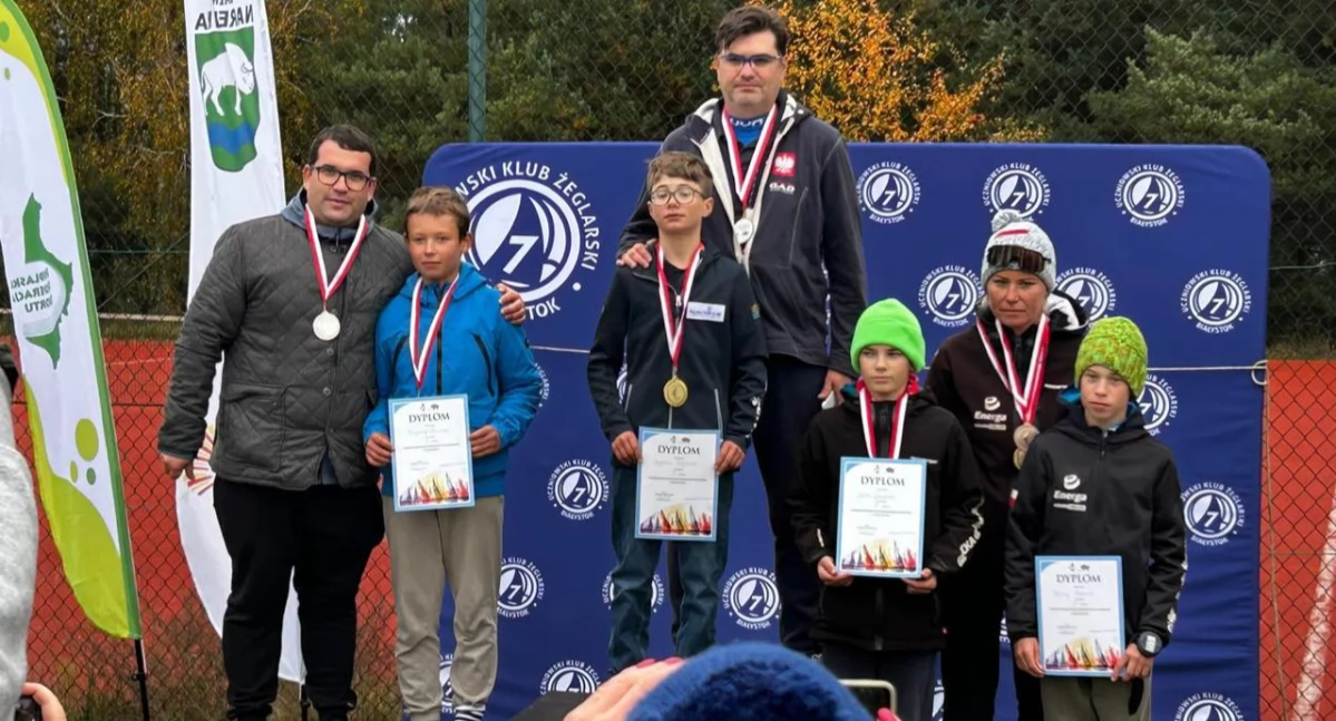 Sukces mrągowian na Międzywojewódzkich Mistrzostwach Młodzików Sprint w klasie Optimist B