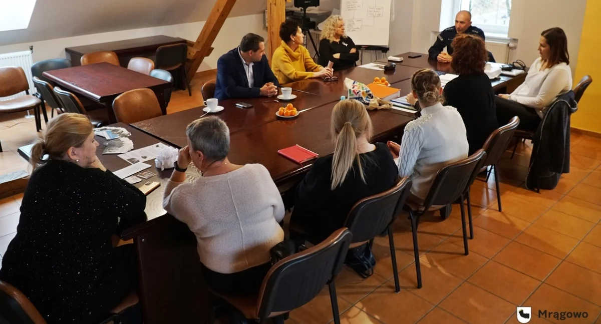 Mrągowo w walce z przemocą. Nagrody dla zaangażowanych w pomoc potrzebującym