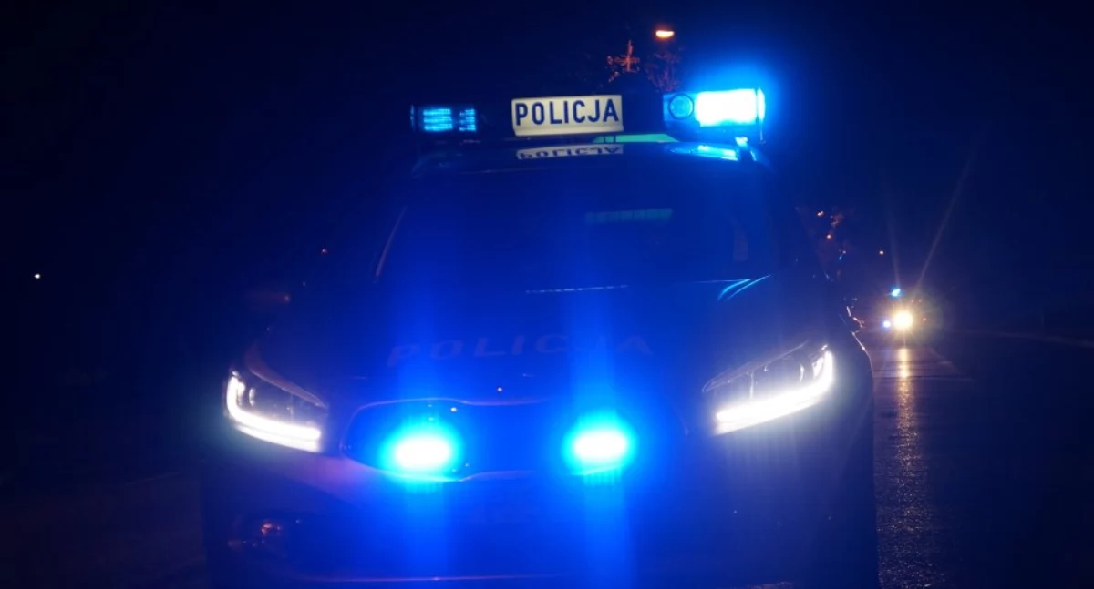 Bez prawa jazdy i bez świateł. Młody kierowca zatrzymany w Mikołajkach