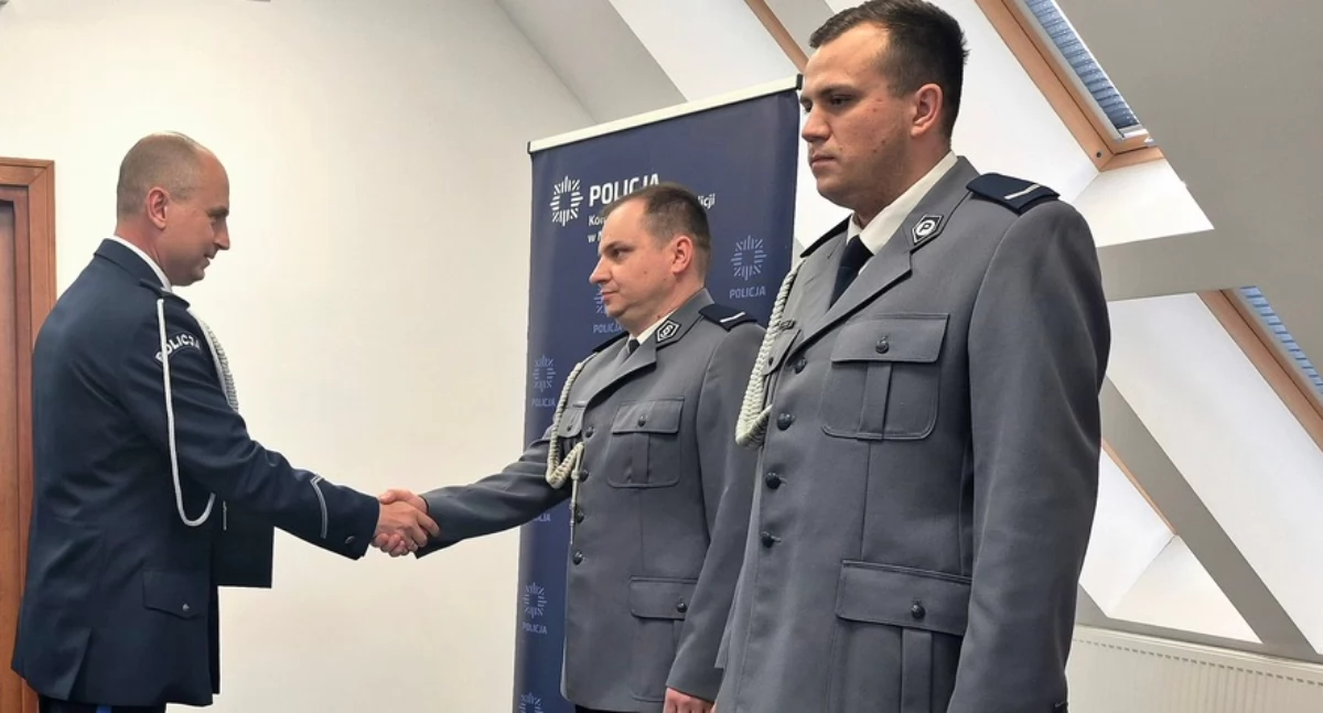 Dwóch policjantów z Mrągowa z awansami