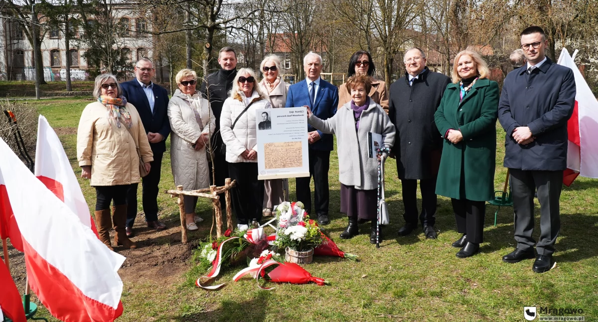 Ósmy Dąb Pamięci w Mrągowie. Hołd dla porucznika Józefa Wasilewskiego
