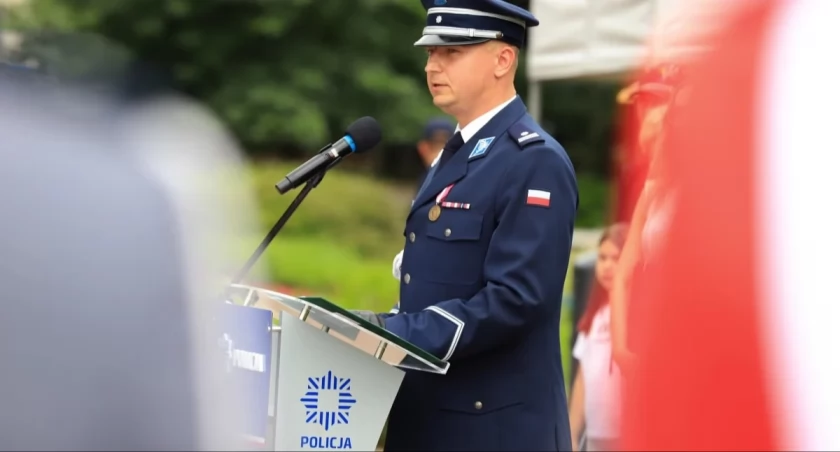Święto Policji w Mrągowie. Uroczysty apel i wyjątkowe wyróżnienia