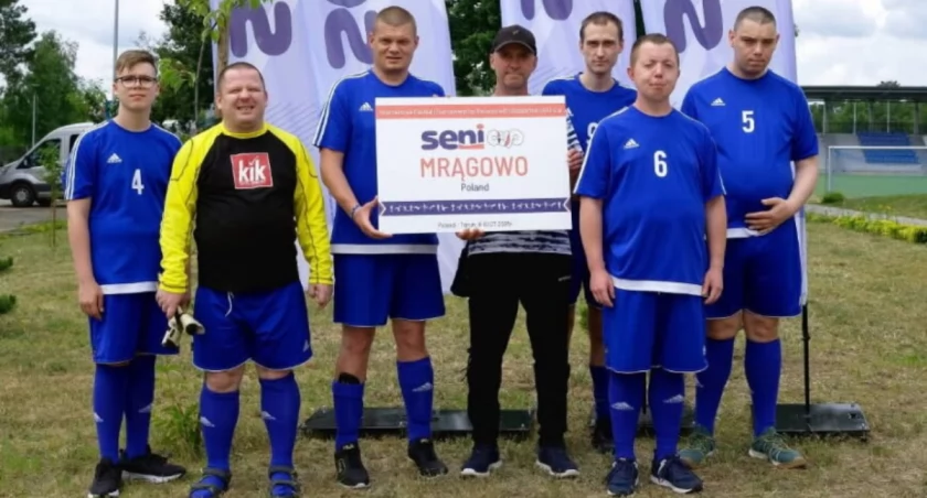 Sport bez barier – drużyna z Mrągowa na turnieju SENI CUP 2025!