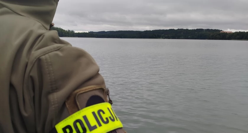 Tragiczny finał poszukiwań na jeziorze Czos. Odnaleziono ciało zaginionego mężczyzny