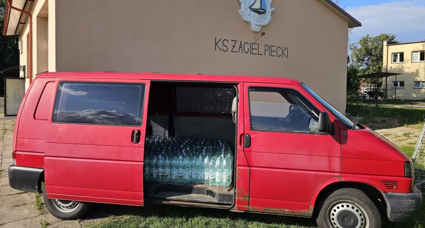 Zawodnicy dbają o obiekt, darczyńcy fundują sprzęt – Żagiel Piecki gotowy na nowy sezon