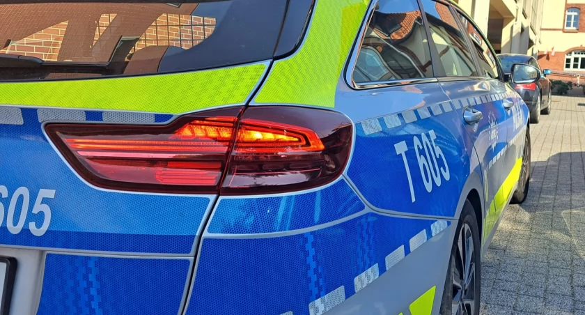 Mrągowscy policjanci pojechali do włamania, a zastali seniorkę, która… tęskniła za patrolem
