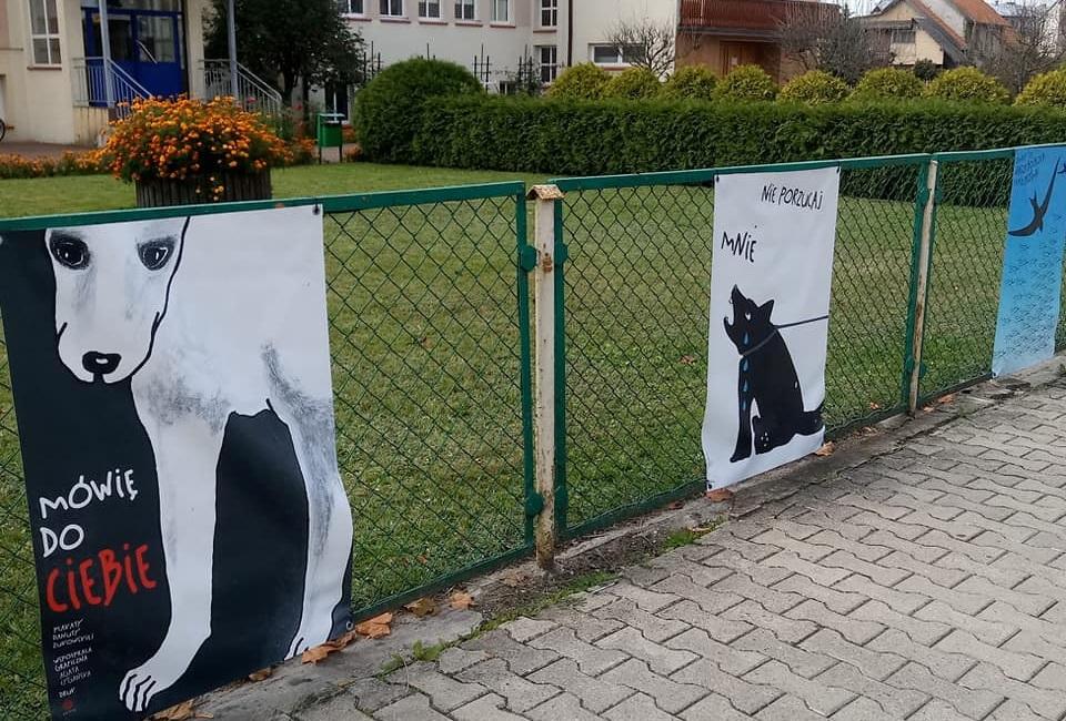 Piecki: Zwierzęta mówią do nas z plakatów