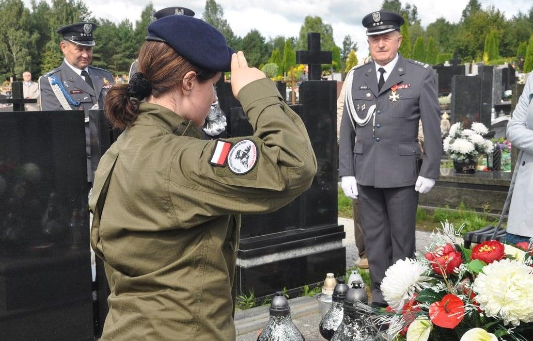 Początek roku szkolnego to okazja do oddania hołdu bohaterom. Pamiętali o tym uczniowie CKZiU
