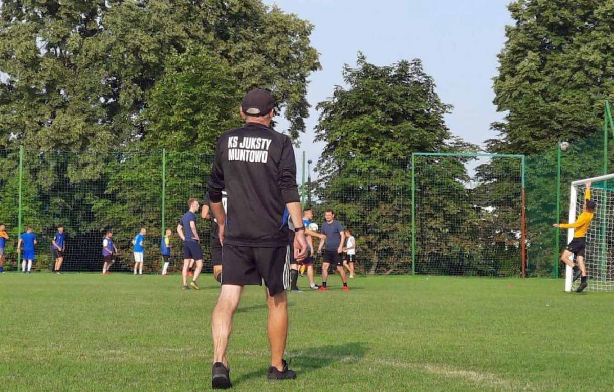 Zostań piłkarzem Jukst Muntowo! Klub szuka zawodników... w swoim stylu