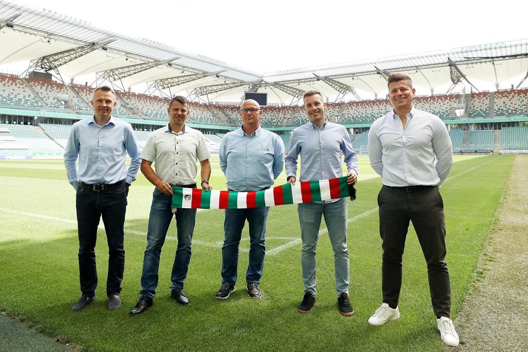 Legia otwiera piłkarskie przedszkole w Mikołajkach!