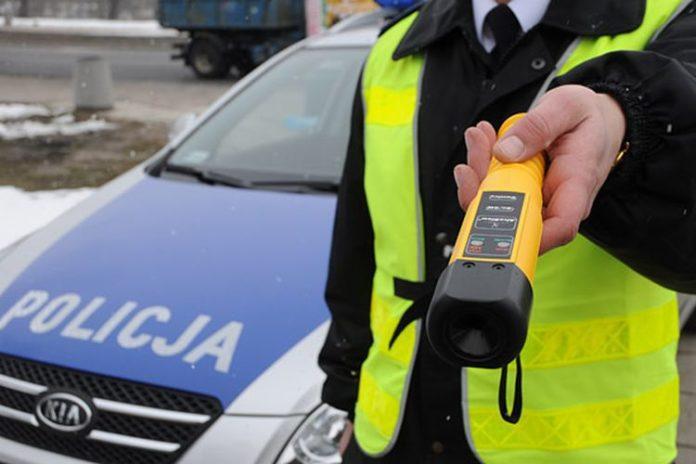 Plaga pijanych kierowców. Jeden z nich sprawcą kolizji w Wyszemborku
