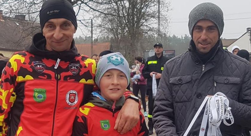 X Krutyński Bieg Niepodległości - na trasie ponad setka biegaczy, dwa konie i kilka psów