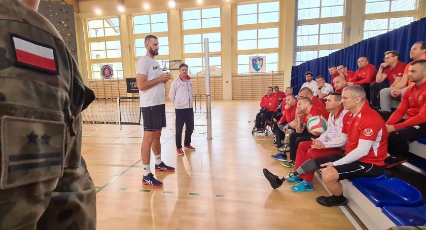 WOSzK Mrągowo - Marcin Możdżonek odwiedził zgrupowanie Invictus Games