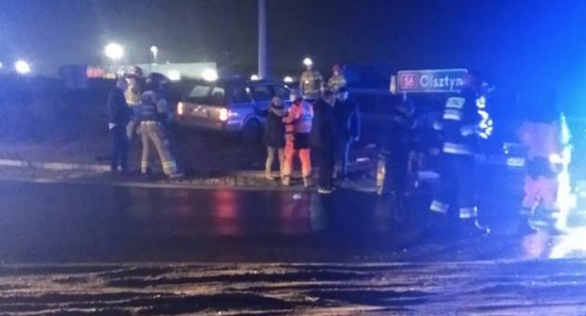 Wypadek na rondzie w Marcinkowie 