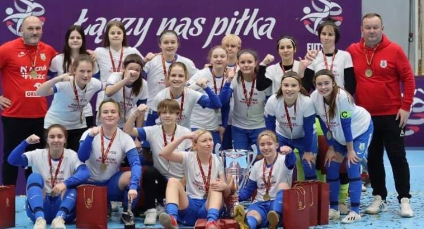 Piłkarki Stomilu najlepsze w Polsce w młodzieżowym futsalu! W kadrze nowego mistrza wychowanka UKS Mini Soccer