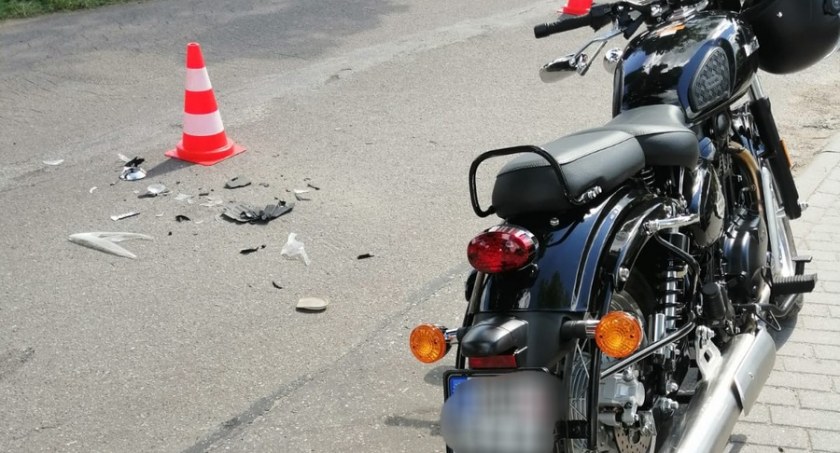 Karwie/Mikołajki: 1500 złotych kary za wymuszenie pierwszeństwa na motocykliście