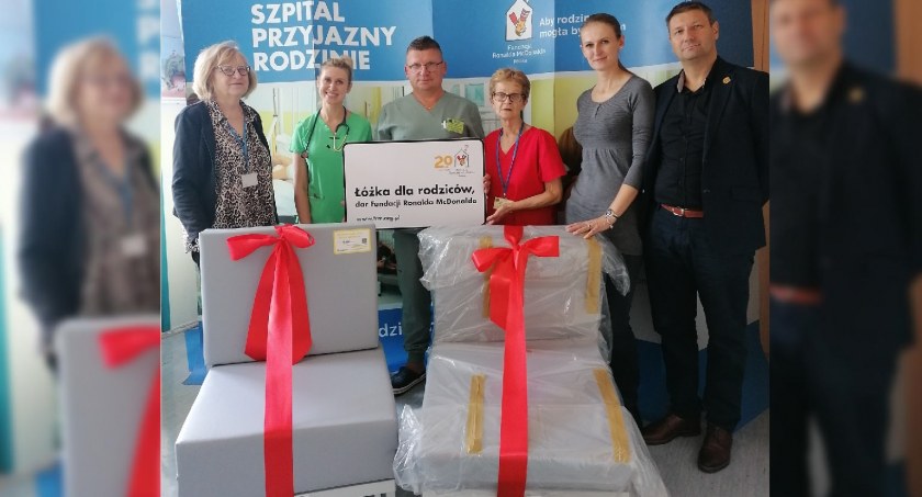 Nowe łóżka dla rodziców małych pacjentów w Oddziale Dziecięcym mrągowskiego szpitala!