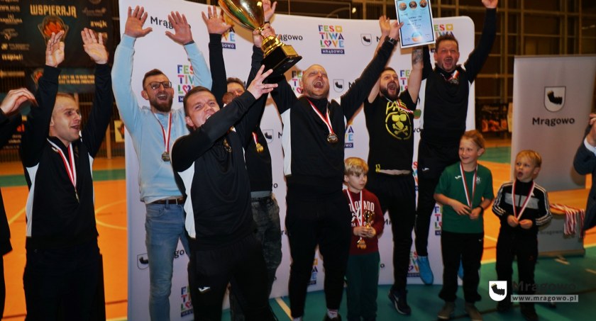 Mrągowska Liga Piłki Halowej: MZL Głowala już oficjalnie z pucharem!