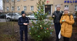 Choinka spod mrągowskiej komendy rozbrojona!