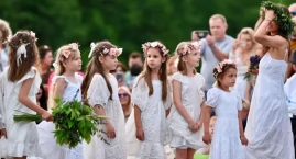 Skwer Jana Pawła II spowije klimat Nocy Świętojańskiej