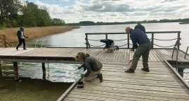 Mieszkańcy Kosewa odnowili plażę, a drużyna piłkarska ma swój hymn