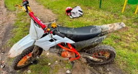 Mężczyzna na crossie uciekał przed policją, Bez upra&hellip;