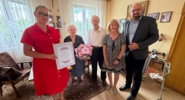 Była dyrektor SP2 skończyła 90 lat. Pani Danutę pami&hellip;