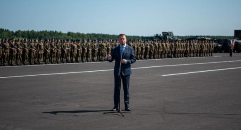 Biała Podlaska: Kolejni żołnierze złożyli przysięgę. Na uroczystości był Błaszczak
