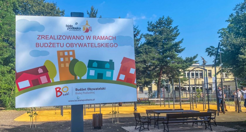 Biała Podlaska: Fit park otwarty. Można ćwiczyć i wypoczywać w centrum 