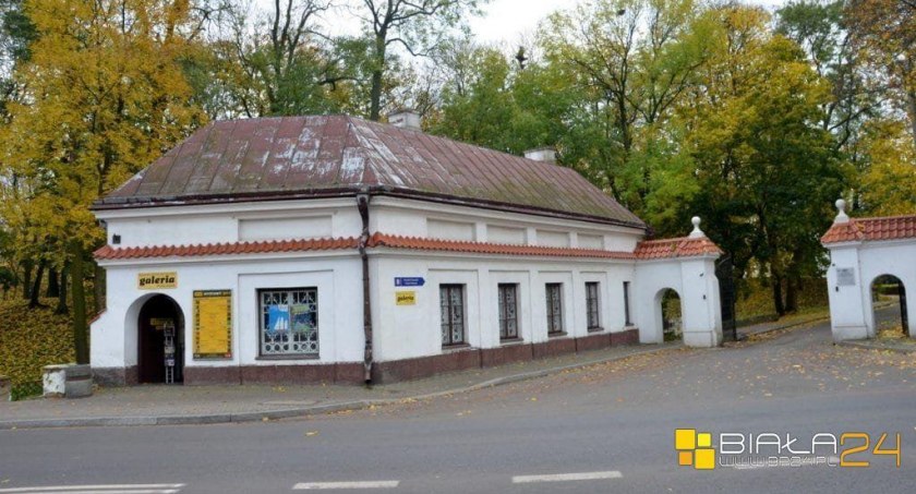 Biała Podlaska: Przyjdź na wernisaż. Zobacz prace inspirowane poezją