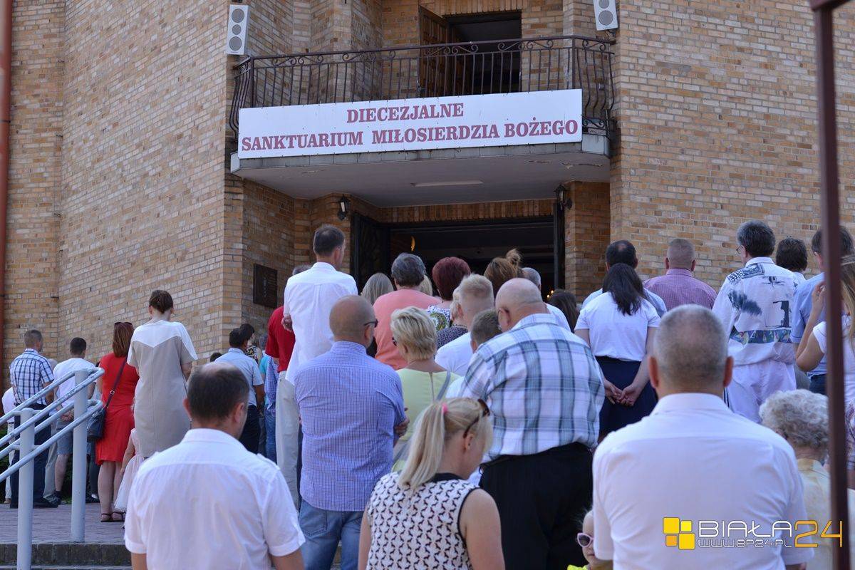 Procesja Bożego Ciała w parafii Chrystusa Miłosiernego w Białej Podlaskiej