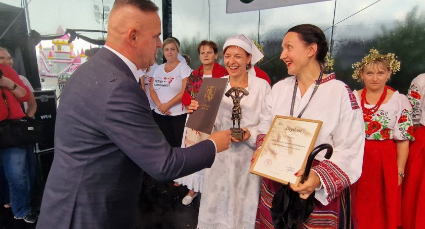 Niezwykłe Dożynki Powiatowe - nagrody dla najpiękniejszego wieńca, stoiska gminy oraz najlepszego chleba [ZDJĘCIA]