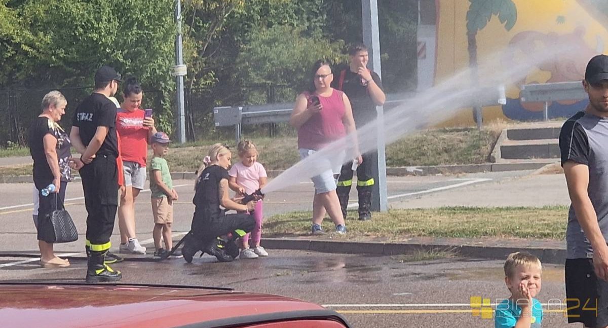 Pokazywali jak być bezpiecznym. Ratują a teraz uczą ratować