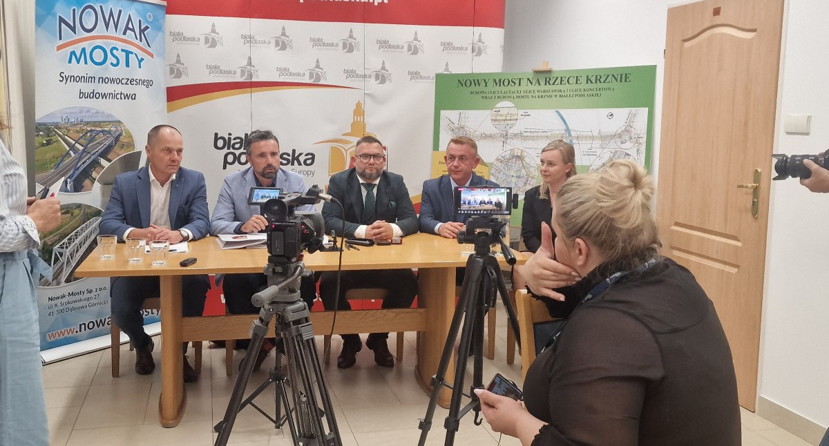 Biała Podlaska: Umowa podpisana na budowę dróg i nowego mostu w mieście. Ma kosztować prawie 45 mln zł 