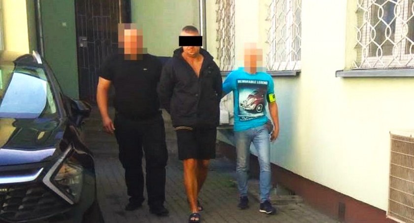 Biała Podlaska: Rzucał w samochody butelkami. Uderzył również przypadkową kobietę 