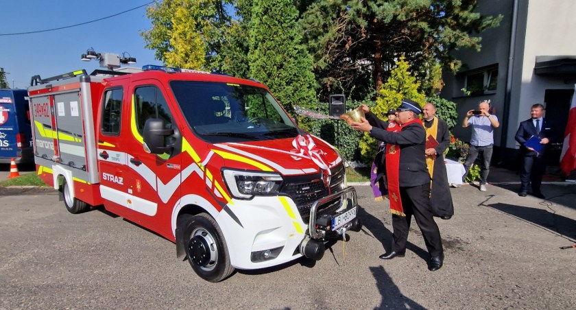 Terespol: Strażacy coraz bardziej doposażeni. Nowe auto w OSP 