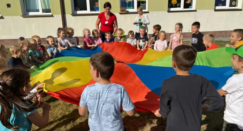 Woskrzenice Duże: Wspaniała zabawa i radosne chwile podczas Święta Przedszkolaka w gminie Biała Podlaska