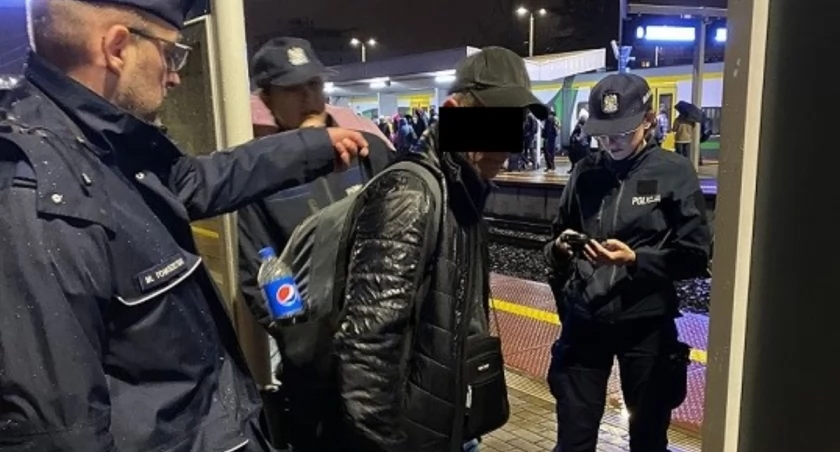 Terespol: Kryminalny wracając ze szkoły policyjnej rozpoznał poszukiwanego listem gończym na dworcu w Warszawie