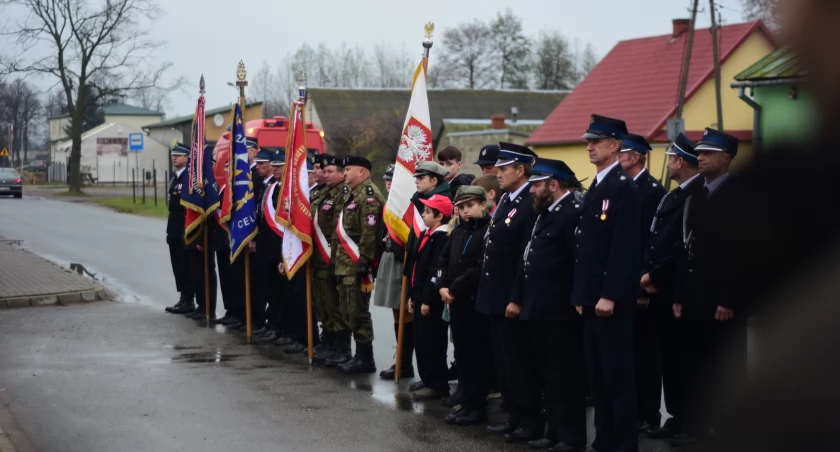 Narodowe Święto Niepodległości w Sworach połączone ze wspólnym śpiewaniem pieśni patriotycznych