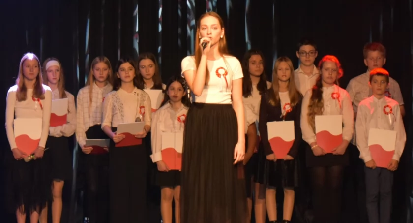 Spektakularny montaż słowno-muzyczny „Drogi do Wolności” oczarował mieszkańców Białej Podlaskiej